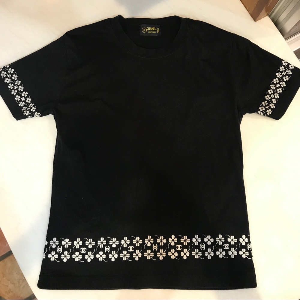 Auth CHANEL Four-Leaf Clover and CC Print Tee M